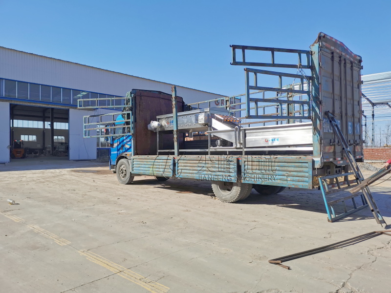 兰陵县引进自动化生姜清洗生产线