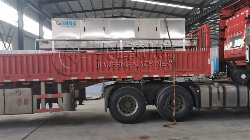 宁波市周转筐清洗机成功发出