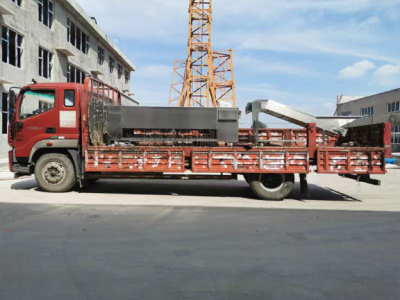 广西北流市果蔬加工迎来新装备：滚杠式分级机成功交付